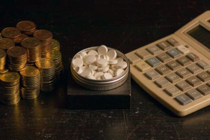 Seasonal Demand Planning — Jordan Tourist Gift Vape Trade